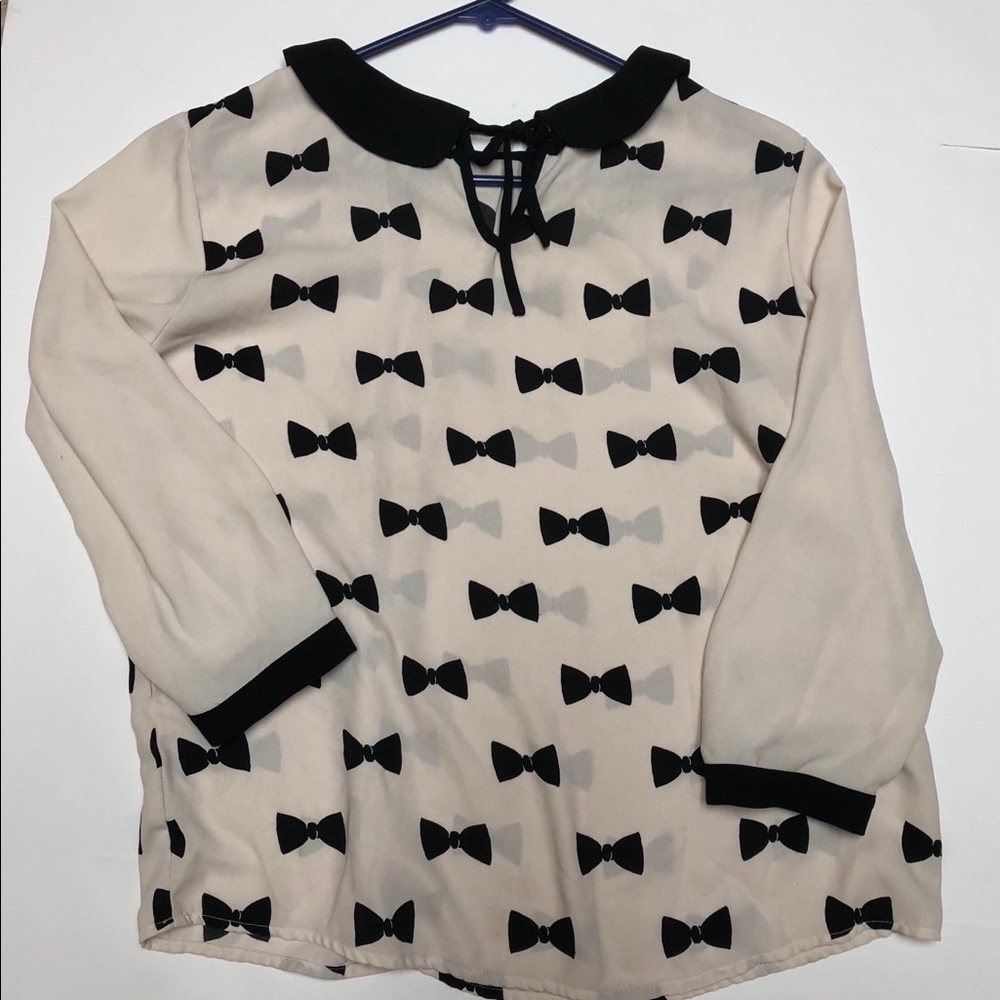 Lauren Conrad size large blouse with Bow design